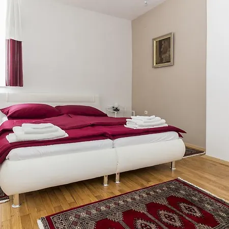 E&e Apartment